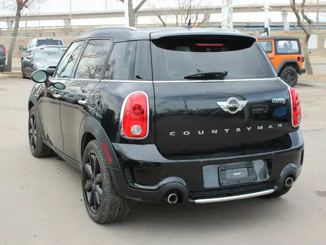 2014 MINI Cooper Countryman S  AWD | Manual | Harman/Kardon - Photo 8