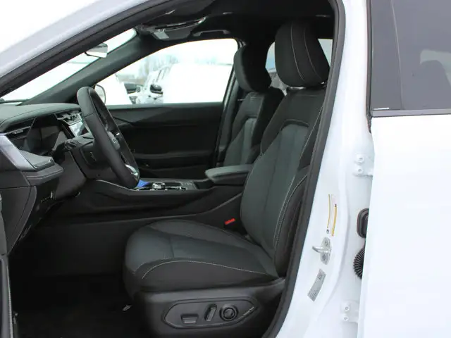 2026 Jeep Cherokee Laredo - Photo 7