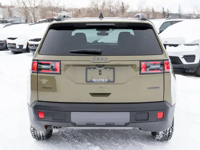 2026 Jeep Cherokee Laredo - Photo 4