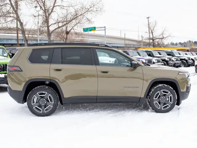 2026 Jeep Cherokee Laredo - Photo 6