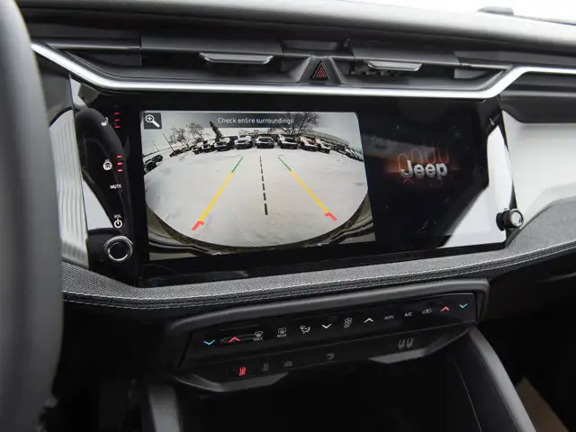 2026 Jeep Cherokee Laredo - Photo 16