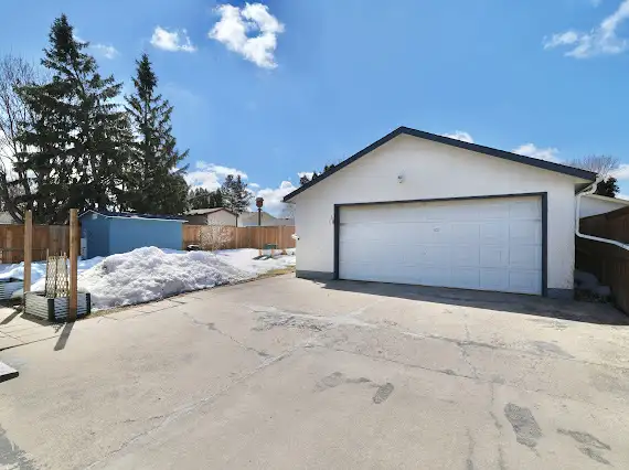 NORTH KILDONAN HOME FOR SALE - Photo 10