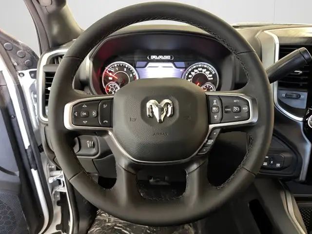 2026 Ram 3500 Big Horn | Navigation | Remote Start - Photo 12