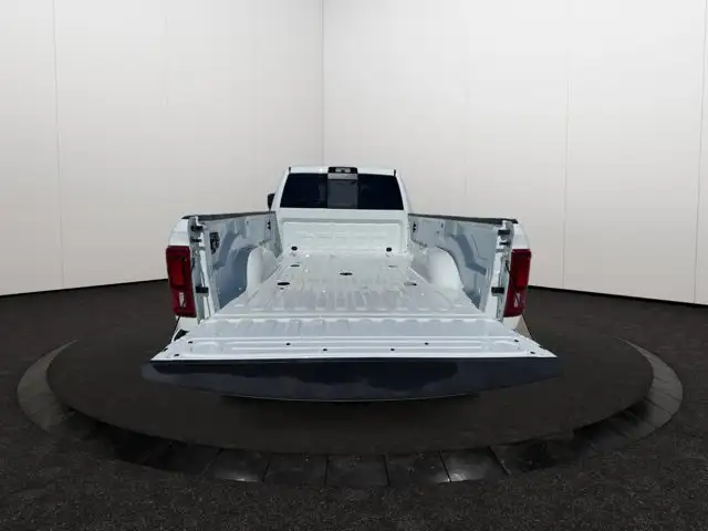 2026 Ram 3500 Big Horn | Navigation | Remote Start - Photo 19