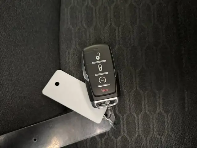 2026 Ram 3500 Big Horn | Navigation | Remote Start - Photo 21