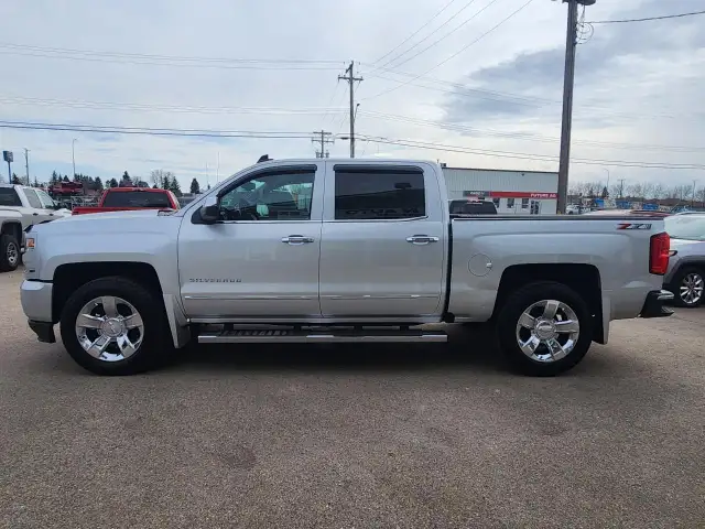 2018 Chevrolet Silverado 1500 5'8 FOOT BOX | 6.2L V8 | SUNROOF - Photo 3