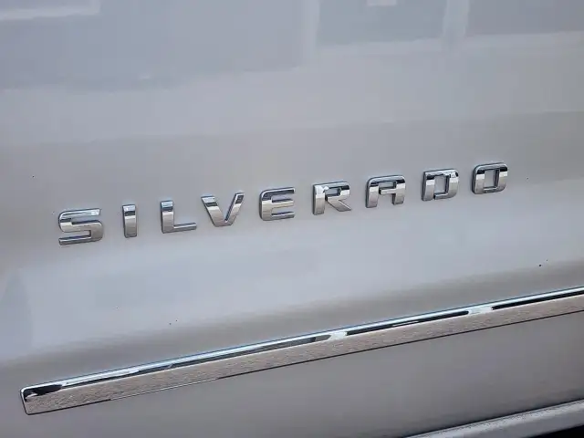 2018 Chevrolet Silverado 1500 5'8 FOOT BOX | 6.2L V8 | SUNROOF - Photo 6