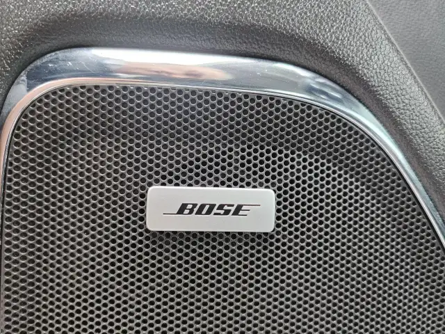 2018 Chevrolet Silverado 1500 5'8 FOOT BOX | 6.2L V8 | SUNROOF - Photo 11