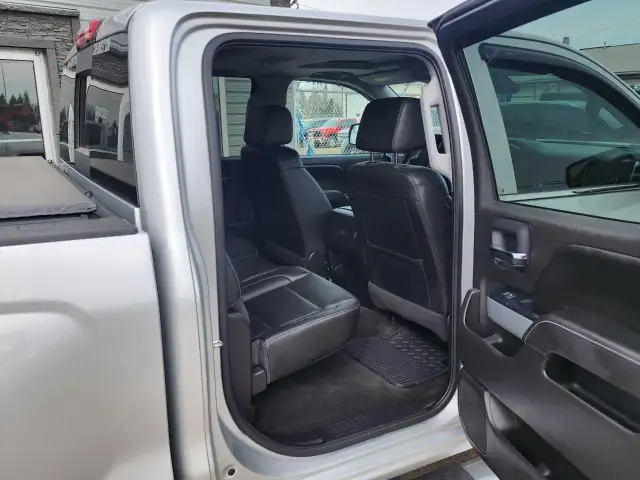 2018 Chevrolet Silverado 1500 5'8 FOOT BOX | 6.2L V8 | SUNROOF - Photo 21