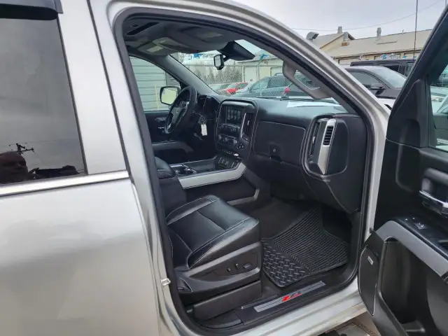 2018 Chevrolet Silverado 1500 5'8 FOOT BOX | 6.2L V8 | SUNROOF - Photo 24