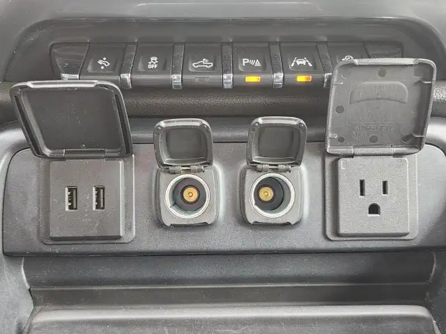 2018 Chevrolet Silverado 1500 5'8 FOOT BOX | 6.2L V8 | SUNROOF - Photo 39