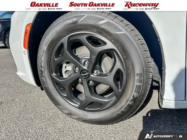 2024 Chrysler Pacifica Hybrid SELECT | 7SEATER | DUAL DVD | HYBR - Photo 6