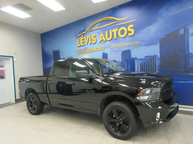 RAM 1500 CLASSIC 2022 EXPRESS NIGHT EDITION V-8 5.7 HEMI 4X4 SIE - Photo 2