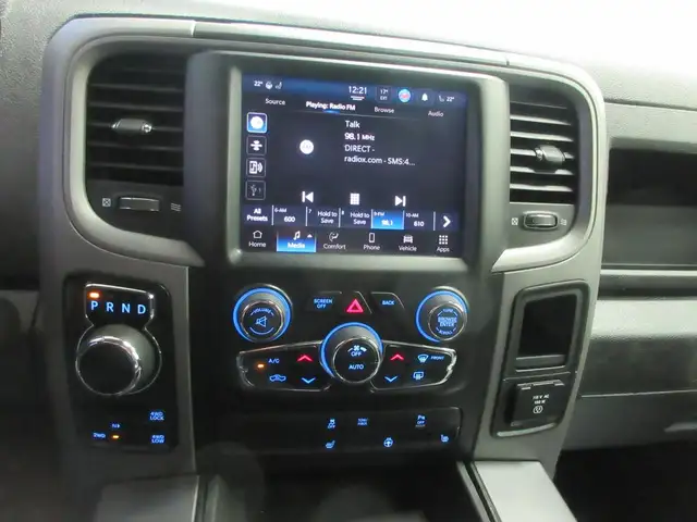 RAM 1500 CLASSIC 2022 EXPRESS NIGHT EDITION V-8 5.7 HEMI 4X4 SIE - Photo 17