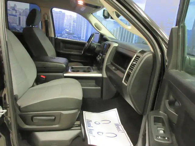 RAM 1500 CLASSIC 2022 EXPRESS NIGHT EDITION V-8 5.7 HEMI 4X4 SIE - Photo 19