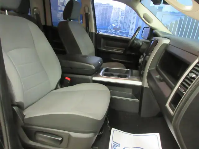 RAM 1500 CLASSIC 2022 EXPRESS NIGHT EDITION V-8 5.7 HEMI 4X4 SIE - Photo 20