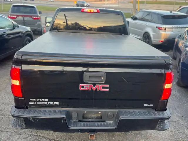 2017 GMC Sierra 1500 4WD Crew Cab 153.0' SLE - Photo 10