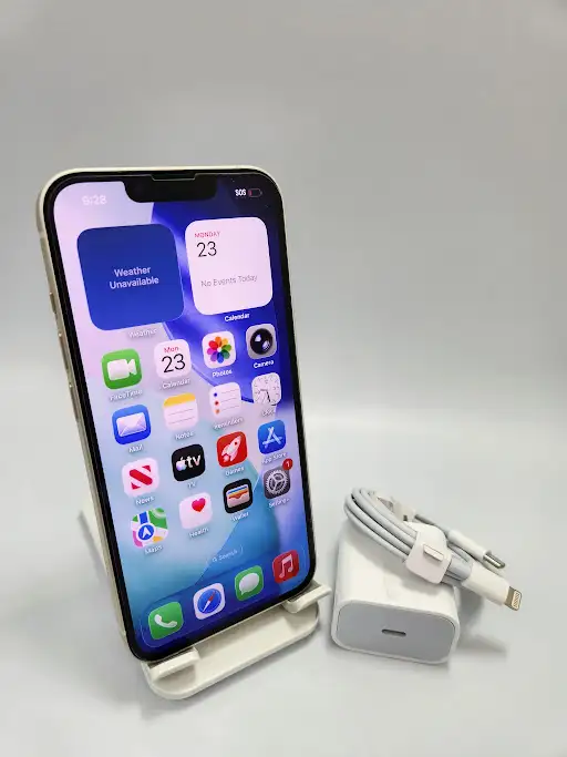 iPhone 13 128gb White 91% 3 Months Warranty W/Charger - Photo 2