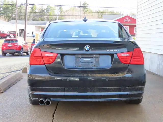 2009 BMW 3 Series - Photo 4