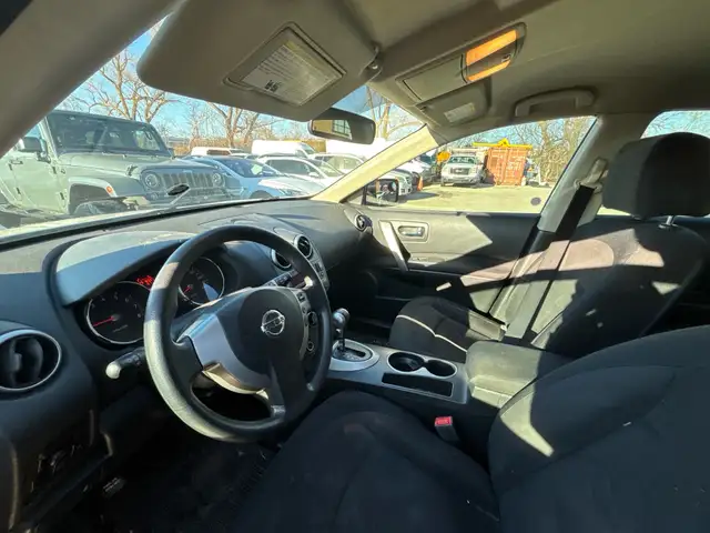 2009 Nissan Rogue AWD 4dr S - Photo 10