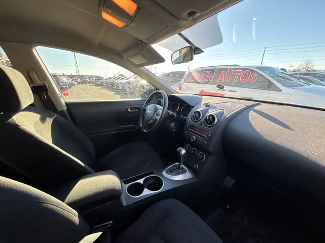 2009 Nissan Rogue AWD 4dr S - Photo 18