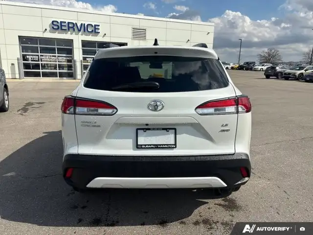 2025 Toyota Corolla Cross LE - Photo 5