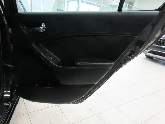 KIA FORTE 5 2016 SX 1.6L TURBO MANUEL 6 RAPPORTS CUIR NOIR CAMER - Photo 13