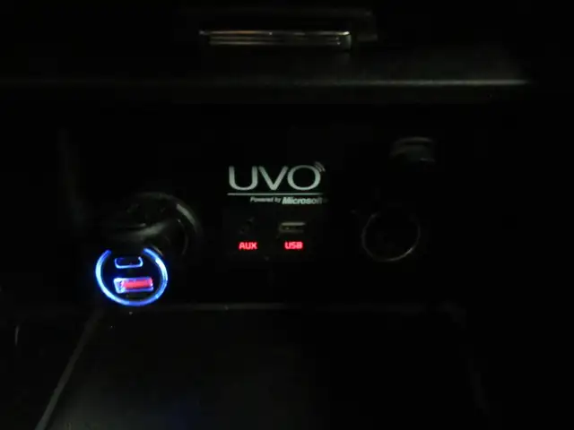 KIA FORTE 5 2016 SX 1.6L TURBO MANUEL 6 RAPPORTS CUIR NOIR CAMER - Photo 17