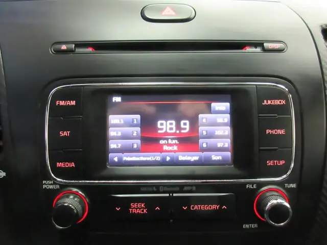 KIA FORTE 5 2016 SX 1.6L TURBO MANUEL 6 RAPPORTS CUIR NOIR CAMER - Photo 19