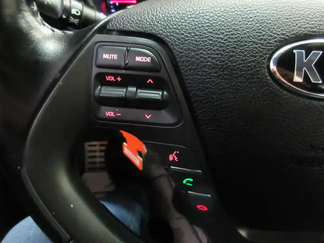 KIA FORTE 5 2016 SX 1.6L TURBO MANUEL 6 RAPPORTS CUIR NOIR CAMER - Photo 24