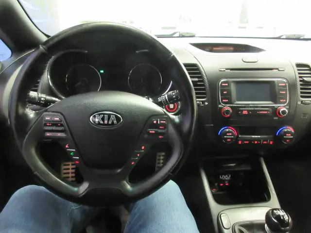 KIA FORTE 5 2016 SX 1.6L TURBO MANUEL 6 RAPPORTS CUIR NOIR CAMER - Photo 29