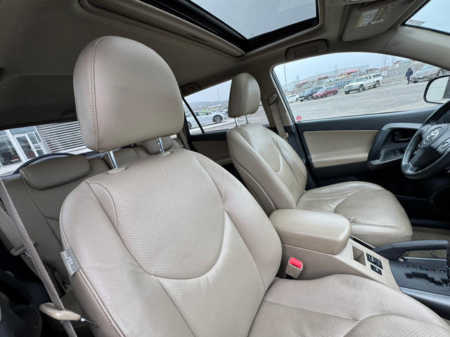 2009 Toyota RAV4 LIMITED AWD - Heated Leather Seats - Backup Cam - Photo 9