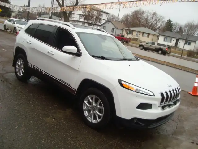 2015 Jeep Cherokee NORTH EDITION FWD - Photo 4