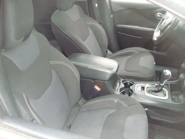 2015 Jeep Cherokee NORTH EDITION FWD - Photo 6