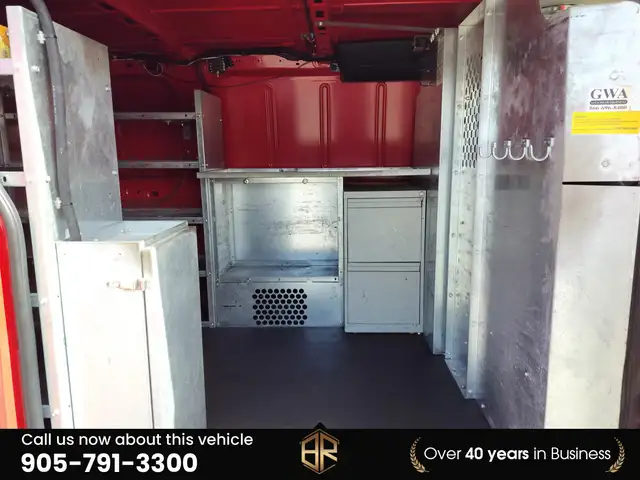 2015 Ford Transit T-250 Van | No Accidents Reported | Roof Rack - Photo 20