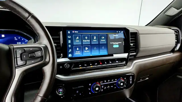 2022 Chevrolet Silverado 1500 LTZ - Photo 4