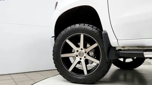 2022 Chevrolet Silverado 1500 LTZ - Photo 7