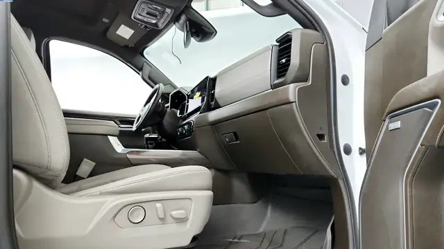 2022 Chevrolet Silverado 1500 LTZ - Photo 30