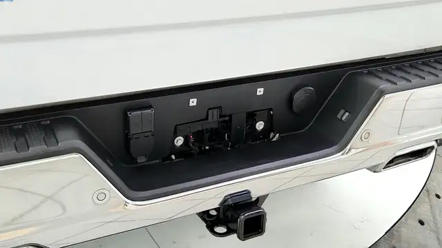 2022 Chevrolet Silverado 1500 LTZ - Photo 34