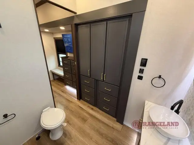 2026 Forest River RV Cedar Creek Cottage Fifth Wheels 413FWC - Photo 21