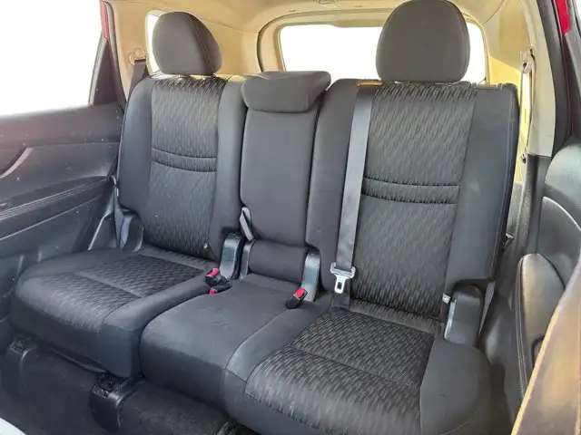 2017 Nissan Rogue SV - Photo 15