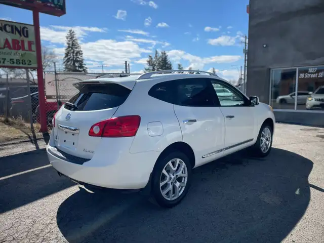 2013 Nissan Rogue AWD 4dr - Photo 4
