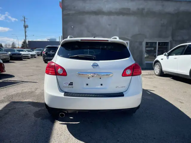 2013 Nissan Rogue AWD 4dr - Photo 5