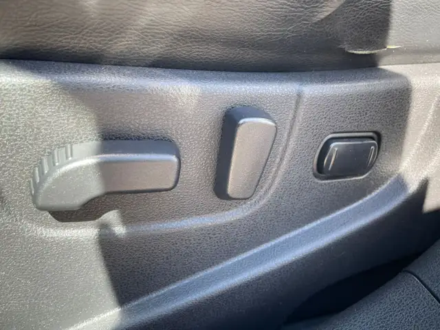 2013 Nissan Rogue AWD 4dr - Photo 8