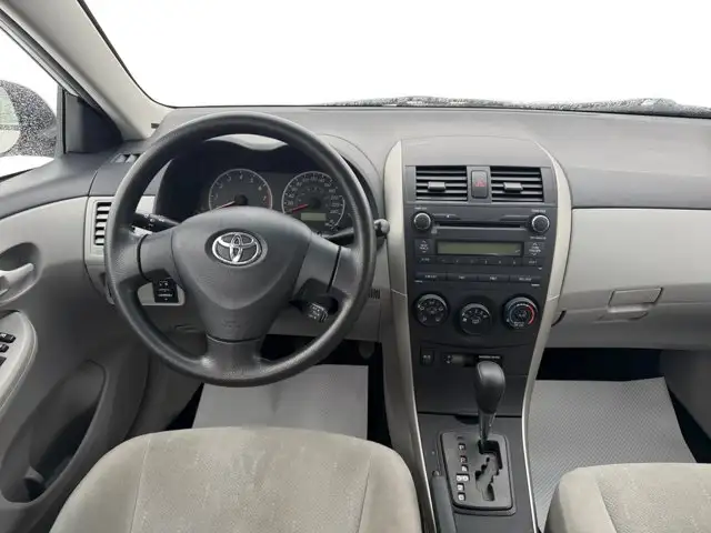 2011 Toyota Corolla CE - Photo 13