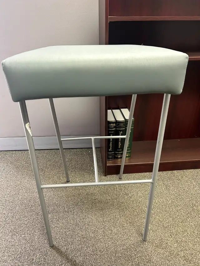 Global 33' High Bar Stool-Excellent Condition-Call us now! - Photo 4