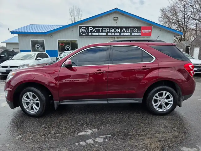 2017 Chevrolet Equinox LT - Photo 2