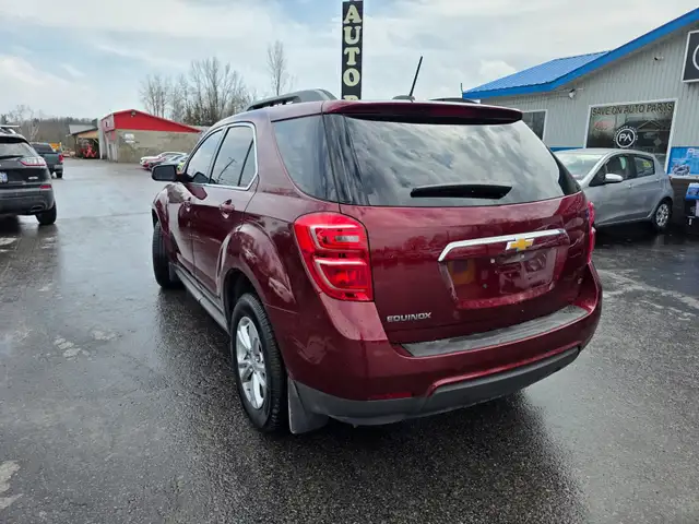 2017 Chevrolet Equinox LT - Photo 3