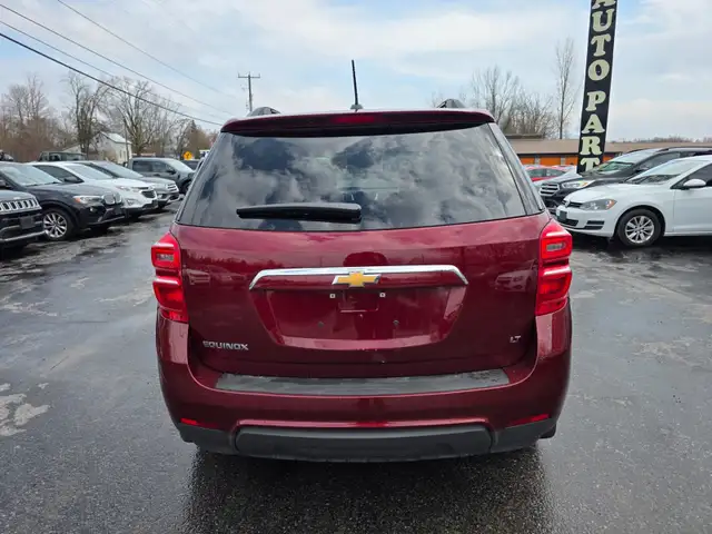 2017 Chevrolet Equinox LT - Photo 4