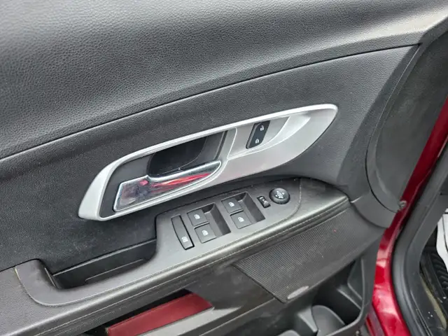 2017 Chevrolet Equinox LT - Photo 10